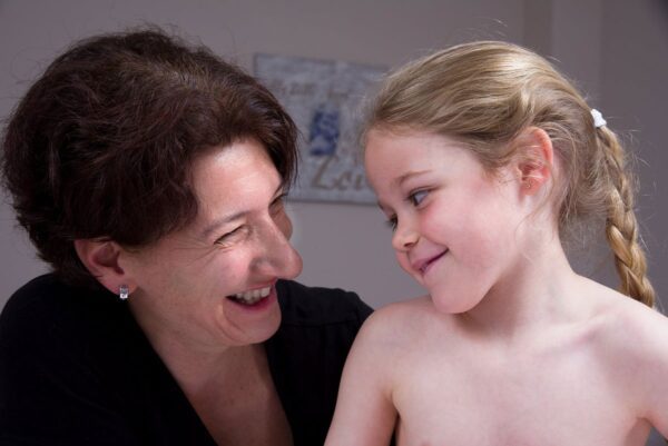 Formation en pédiatrie pour les ostéopathes. Traitement des enfants et suivi de grossesse