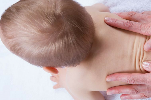 Atelier massage pour bébé