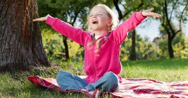 Cours collectifs de yoga pour enfants au centre Haptis