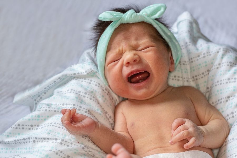 pleurs nourrissons ostéopathie